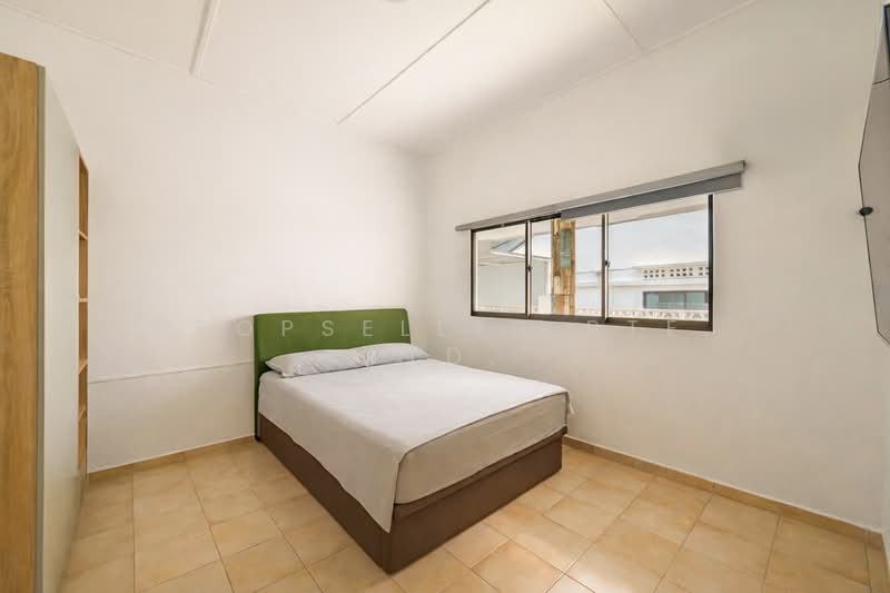 Fuyong Estate, , 4 Bedrooms, 2,740 sqft, Semi-Detached House For Rent, by Warren Chan, 500133781 - Bedroom - PropertyGuru.com.sg