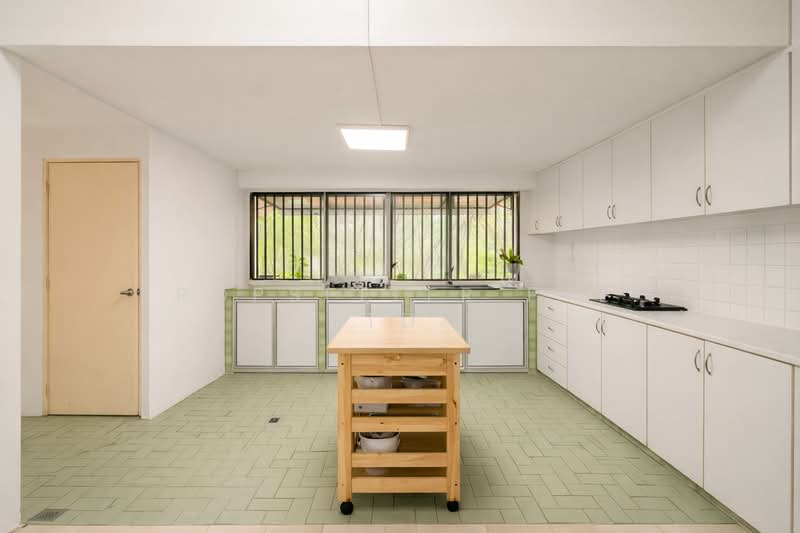 Fuyong Estate, , 4 Bedrooms, 2,740 sqft, Semi-Detached House For Rent, by Warren Chan, 500133781 - Kitchen - PropertyGuru.com.sg