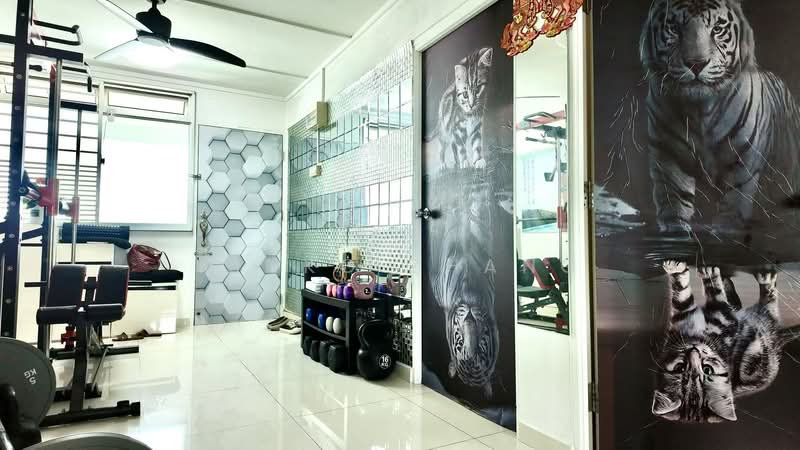 13 Holland Drive, 13 Holland Drive, 3 Bedrooms, 850 sqft, HDB Flat For Rent, by Kinko Zhang, 500133794 - Gym - PropertyGuru.com.sg
