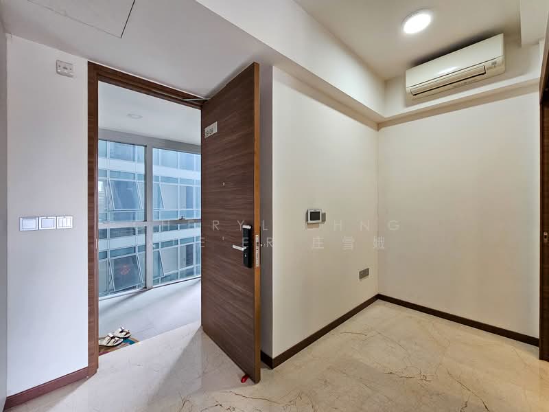 Queens Peak, 1 Dundee Road, 2 Bedrooms, 495 sqft, Condominium For Rent, by Cheryl Chng Xue'Er 庄雪娥, 500133820 - Entrance - PropertyGuru.com.sg