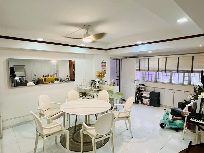 751 Pasir Ris Street 71, 751 Pasir Ris Street 71, 3 Bedrooms, 1,356 sqft, HDB Flat For Sale, by David Lee, 500133837 - Dining Room - PropertyGuru.com.sg