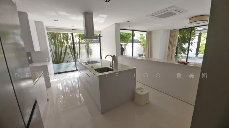Queen Astrid Park, Tanglin / Holland / Bukit Timah, 5 Bedrooms, 8,000 sqft, Good Class Bungalow For Rent, by Debbie Kate Loo 鲁美娟, 500133869 - Kitchen - PropertyGuru.com.sg