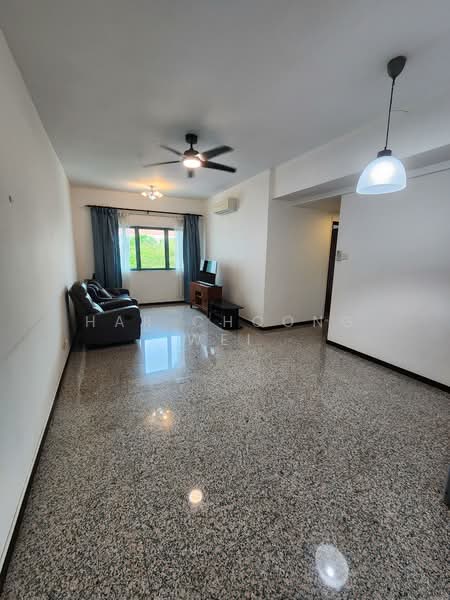 Stratford Court, 41A Bedok Ria Crescent, 3 Bedrooms, 1,152 sqft, Condominium For Sale, by Har Choong Wei, 500133870 - Living Room - PropertyGuru.com.sg