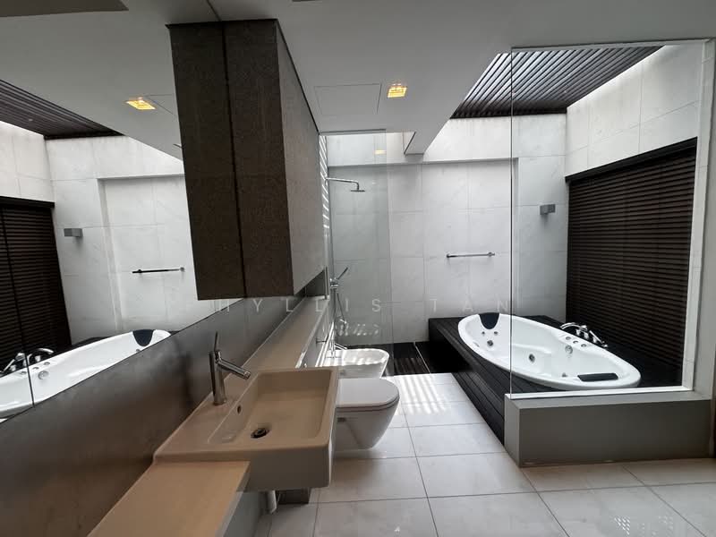 Tan kim Cheng Road, Duke’s Rd/ Lutheran Rd/ Tan Kim Cheng Rd/ Queen’s Rd, 5 Bedrooms, 7,400 sqft, Detached House For Rent, by Phyllis Tan, 500133878 - Bathroom - PropertyGuru.com.sg