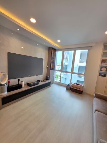 The Morning Glory, 24 Sirat Road, 3 Bedrooms, 1,033 sqft, Apartment For Sale, by Yeo Tong Boon, 500133882 - Living Room - PropertyGuru.com.sg