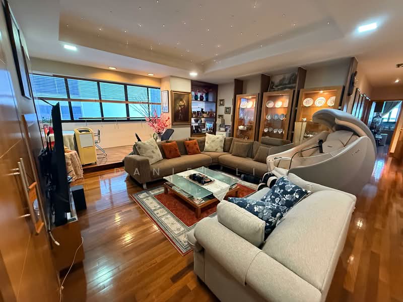 Orchard Towers, 1 Claymore Drive, 3 Bedrooms, 1,969 sqft, Apartment For Sale, by Daniel Lim, 500133893 - Living Room - PropertyGuru.com.sg