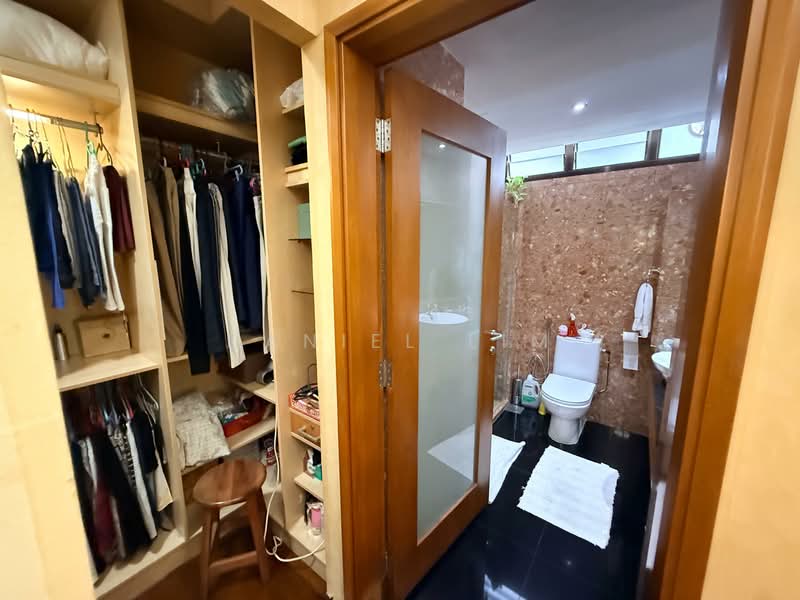 Orchard Towers, 1 Claymore Drive, 3 Bedrooms, 1,969 sqft, Apartment For Sale, by Daniel Lim, 500133893 - Bathroom - PropertyGuru.com.sg