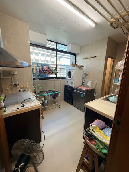 Orchard Towers, 1 Claymore Drive, 3 Bedrooms, 1,969 sqft, Apartment For Sale, by Daniel Lim, 500133893 - Kitchen - PropertyGuru.com.sg