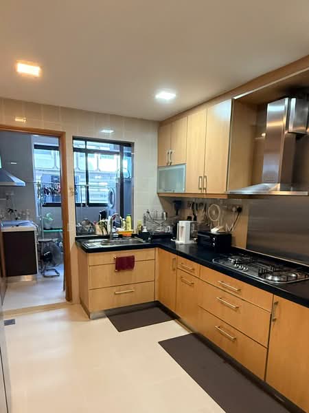 Orchard Towers, 1 Claymore Drive, 3 Bedrooms, 1,969 sqft, Apartment For Sale, by Daniel Lim, 500133893 - Kitchen - PropertyGuru.com.sg