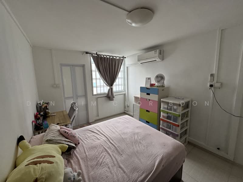 833 Tampines Street 83, 833 Tampines Street 83, 3 Bedrooms, 904 sqft, HDB Flat For Sale, by Don Sim Chor Boon, 500133904 - Master Bedroom - PropertyGuru.com.sg