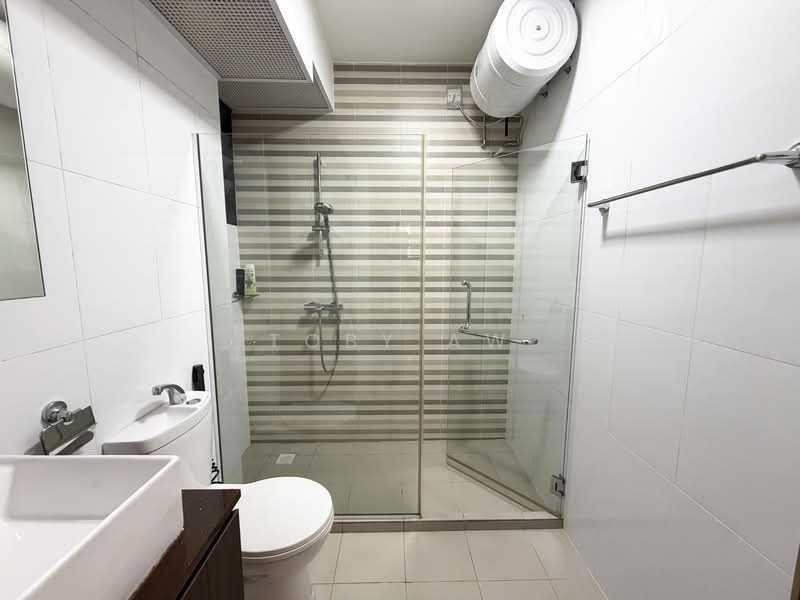 413C Northshore Drive, 413C Northshore Drive, 3 Bedrooms, 1,011 sqft, HDB Flat For Sale, by Toby Aw, 500133916 - Bathroom - PropertyGuru.com.sg