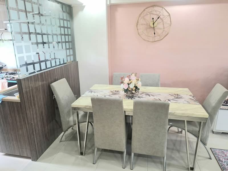 91 Paya Lebar Way, 91 Paya Lebar Way, 2 Bedrooms, 721 sqft, HDB Flat For Sale, by Patrick Chee, 500133918 - Dining Room - PropertyGuru.com.sg