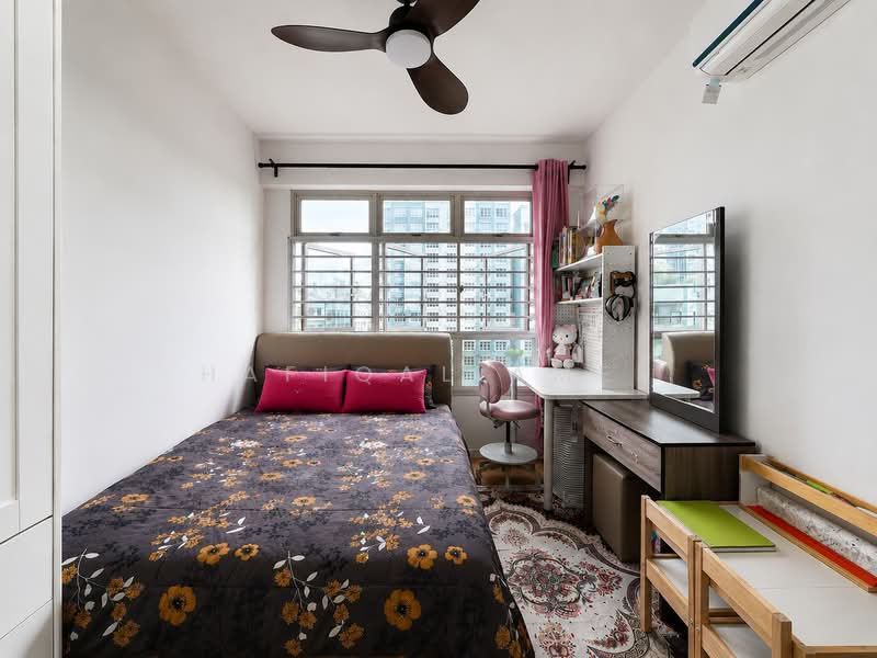 323D Sumang Walk, 323D Sumang Walk, 3 Bedrooms, 1,001 sqft, HDB Flat For Sale, by Hafiqal Amer, 500133920 - Bedroom - PropertyGuru.com.sg