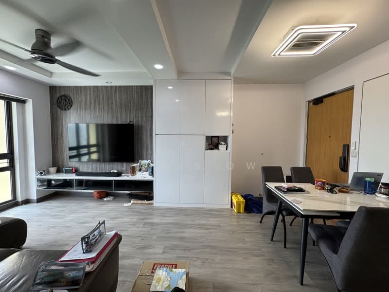 86 Dawson Road, 86 Dawson Road, 3 Bedrooms, 892 sqft, HDB Flat For Rent, by James Ow, 500133923 - Living Room - PropertyGuru.com.sg