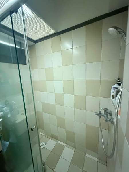 86 Dawson Road, 86 Dawson Road, 3 Bedrooms, 892 sqft, HDB Flat For Rent, by James Ow, 500133923 - Bathroom - PropertyGuru.com.sg