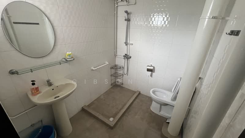 105 Jalan Rajah, 105 Jalan Rajah, 3 Bedrooms, 1,600 sqft, HDB Flat For Rent, by Gibson Ho, 500133932 - Bathroom - PropertyGuru.com.sg