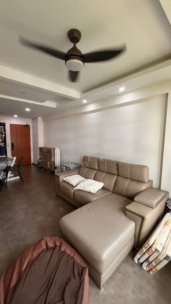 426C Yishun Avenue 11, 426C Yishun Avenue 11, 3 Bedrooms, 92 sqft, HDB Flat For Sale, by Catherine Ho Mei Yoke, 500133935 - Living Room - PropertyGuru.com.sg
