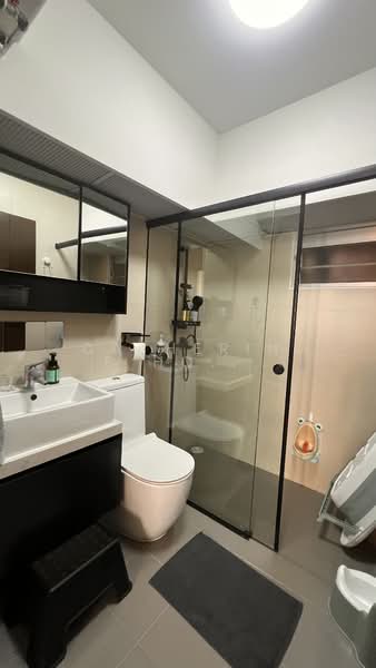 426C Yishun Avenue 11, 426C Yishun Avenue 11, 3 Bedrooms, 92 sqft, HDB Flat For Sale, by Catherine Ho Mei Yoke, 500133935 - Common bathroom - PropertyGuru.com.sg