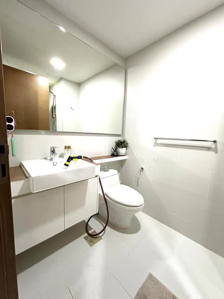 The Topiary, 13 Fernvale Lane, 3 Bedrooms, 914 sqft, Executive Condominium For Sale, by Jose Loh Zhenhao, 500133950 - Bathroom - PropertyGuru.com.sg