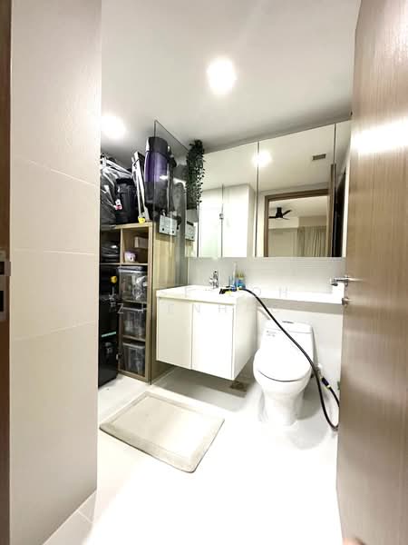 The Topiary, 13 Fernvale Lane, 3 Bedrooms, 914 sqft, Executive Condominium For Sale, by Jose Loh Zhenhao, 500133950 - Bathroom - PropertyGuru.com.sg