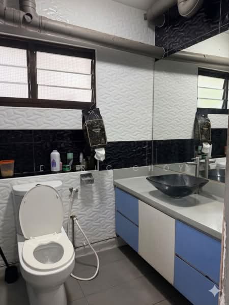 752 Woodlands Circle, 752 Woodlands Circle, 3 Bedrooms, 1,087 sqft, HDB Flat For Sale, by Eldric Choy, 500133983 - Bathroom - PropertyGuru.com.sg