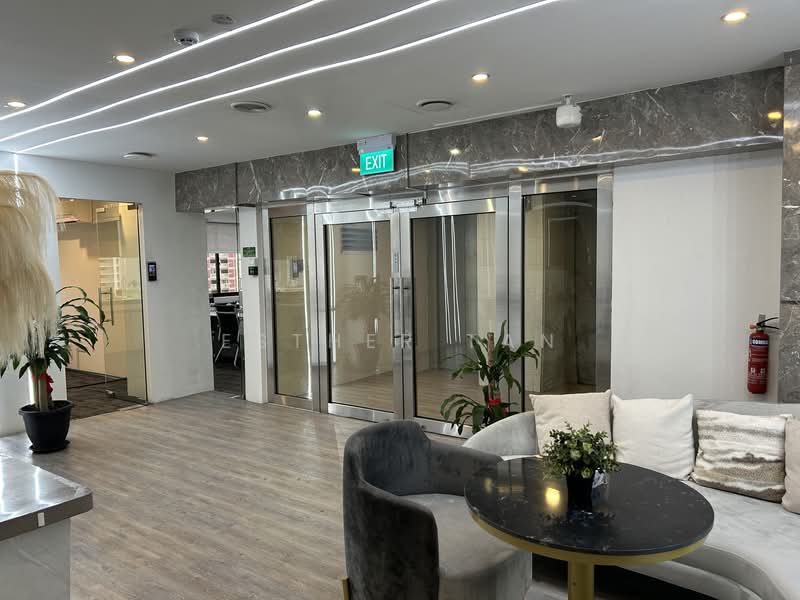Midland House, 112 Middle Road, 4,531 sqft, Office For Rent, by Esther Tan, 500133992 - Entrance - CommercialGuru.com.sg