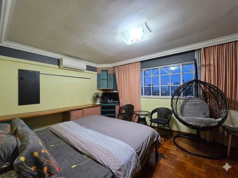 336 Jurong East Avenue 1, 336 Jurong East Avenue 1, 4 Bedrooms, 1,603 sqft, HDB Flat For Sale, by Jeremy Peh, 500133994 - Bedroom - PropertyGuru.com.sg