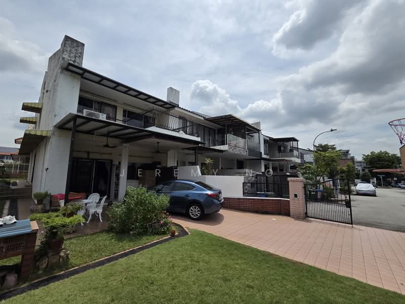 Golden Hill Estate, Li Hwan Drive, 4 Bedrooms, 2,800 sqft, Corner Terrace For Sale, by Jeremy Ng, 500134005 - Exterior - PropertyGuru.com.sg
