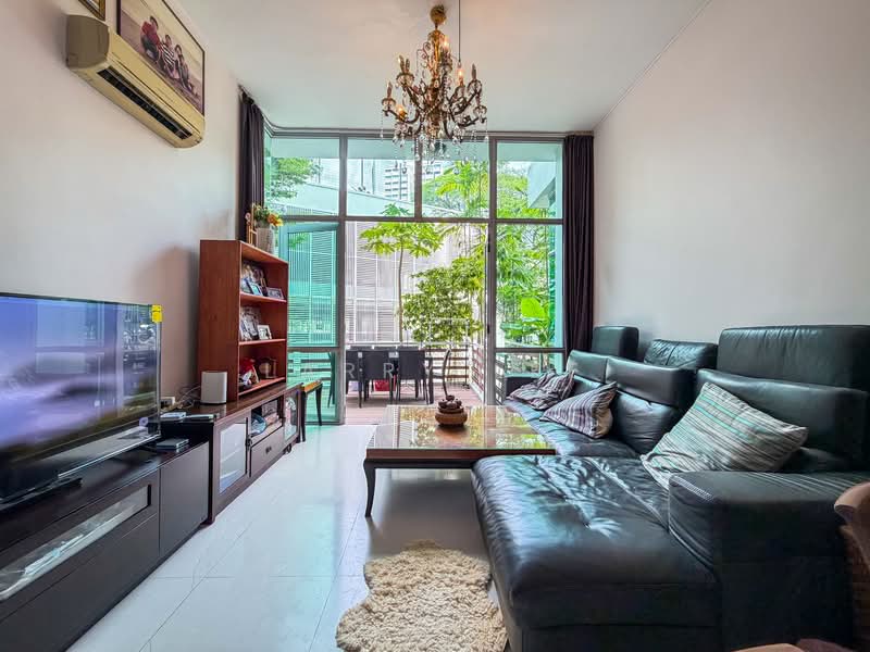 The Elysia, 6 Mar Thoma Road, 3 Bedrooms, 1,410 sqft, Condominium For Sale, by Larry Lee, 500134019 - Living Room - PropertyGuru.com.sg