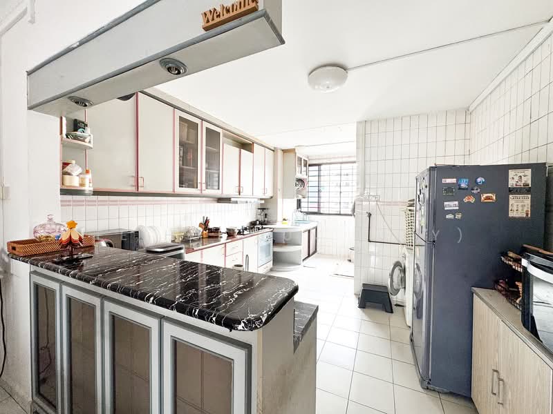 721 Jurong West Avenue 5, 721 Jurong West Avenue 5, 3 Bedrooms, 1,302 sqft, HDB Flat For Sale, by Lee Hui Jun (Joy), 500134021 - Kitchen - PropertyGuru.com.sg