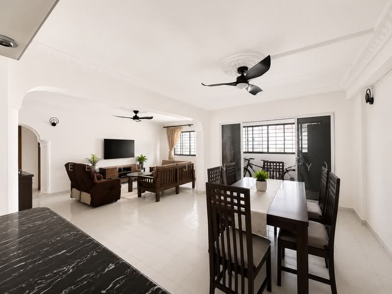 721 Jurong West Avenue 5, 721 Jurong West Avenue 5, 3 Bedrooms, 1,302 sqft, HDB Flat For Sale, by Lee Hui Jun (Joy), 500134021 - Living Room - PropertyGuru.com.sg