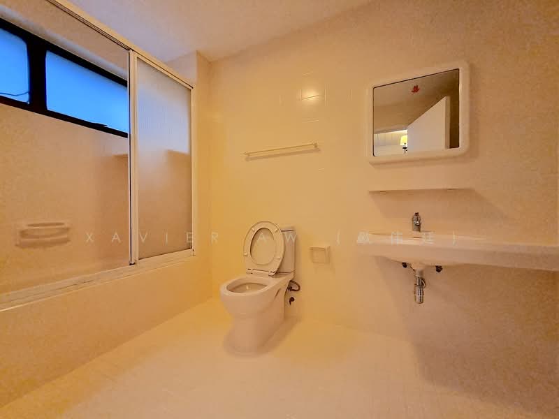 The Cairnhill, 4 Cairnhill Rise, 4 Bedrooms, 2,788 sqft, Condominium For Rent, by Xavier Aw (欧伟廷), 500134055 - Bathroom - PropertyGuru.com.sg
