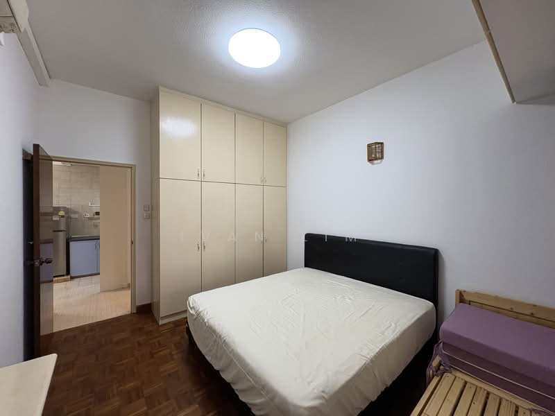 Spanish Village, 60 Farrer Road, 2 Bedrooms, 775 sqft, Condominium For Rent, by Ivan Lim, 500134064 - Bedroom - PropertyGuru.com.sg