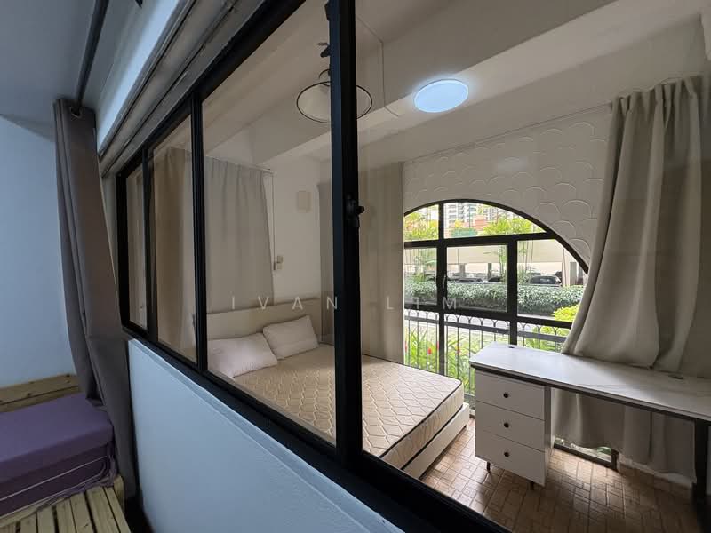 Spanish Village, 60 Farrer Road, 2 Bedrooms, 775 sqft, Condominium For Rent, by Ivan Lim, 500134064 - Bedroom - PropertyGuru.com.sg