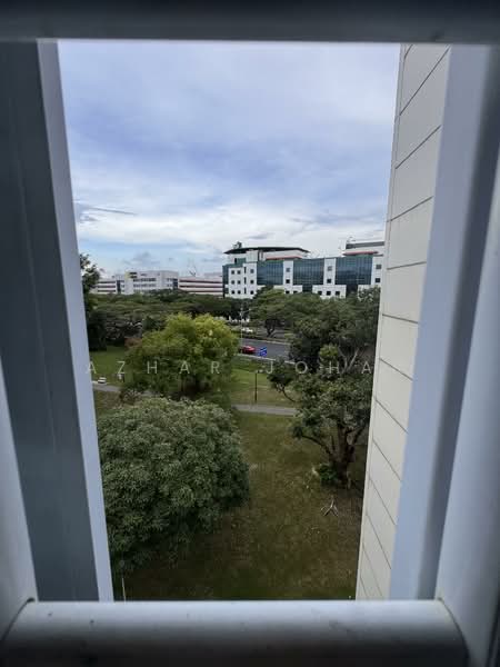 611 Bedok Reservoir Road, 611 Bedok Reservoir Road, 3 Bedrooms, 1,324 sqft, HDB Flat For Sale, by Azhar Johar, 500134065 - View - PropertyGuru.com.sg