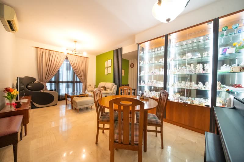 Burlington Square, 175 Bencoolen Street, 1 Bedroom, 732 sqft, Apartment For Sale, by George Li, 500134074 - Living Room - PropertyGuru.com.sg