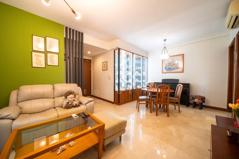 Burlington Square, 175 Bencoolen Street, 1 Bedroom, 732 sqft, Apartment For Sale, by George Li, 500134074 - Living Room - PropertyGuru.com.sg