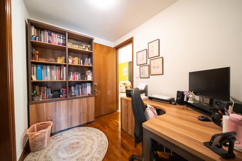 Burlington Square, 175 Bencoolen Street, 1 Bedroom, 732 sqft, Apartment For Sale, by George Li, 500134074 - Study - PropertyGuru.com.sg