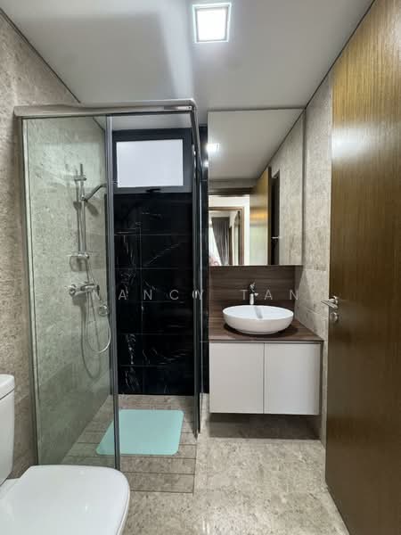 The MKZ, 131 Mackenzie Road, 3 Bedrooms, 732 sqft, Apartment For Sale, by Nancy Tan, 500134091 - Bathroom - PropertyGuru.com.sg