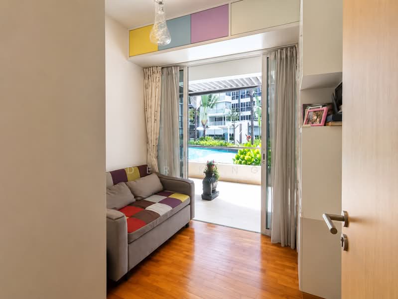 Forestville, 22 Woodlands Drive 16, 3 Bedrooms, 1,378 sqft, Executive Condominium For Sale, by Derek Ng, 500134098 - Living Room - PropertyGuru.com.sg