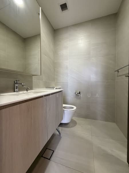 Casa Al Mare, 75 Jalan Loyang Besar, 3 Bedrooms, 1,098 sqft, Apartment For Sale, by Kylie Chua, 500134110 - Bathroom - PropertyGuru.com.sg