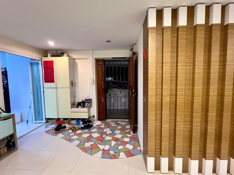 193 Rivervale Drive, 193 Rivervale Drive, 3 Bedrooms, 1,195 sqft, HDB Flat For Sale, by Angella Goh, 500134116 - Entrance - PropertyGuru.com.sg