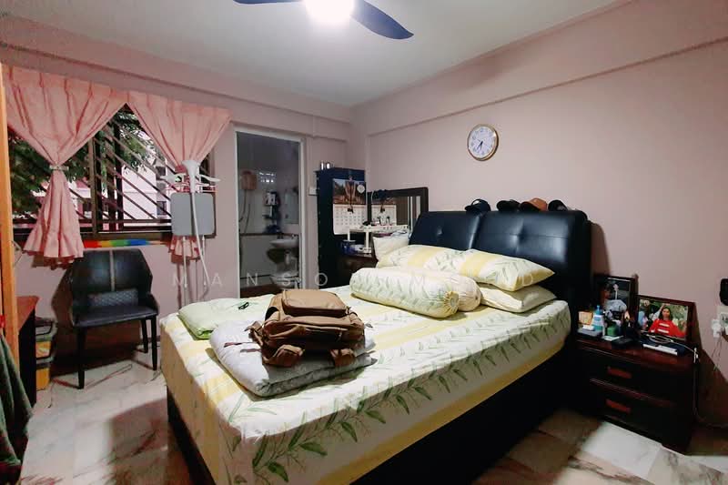 370 Bukit Batok Street 31, 370 Bukit Batok Street 31, 3 Bedrooms, 1,119 sqft, HDB Flat For Sale, by Mansor Mohd, 500134118 - Bedroom - PropertyGuru.com.sg