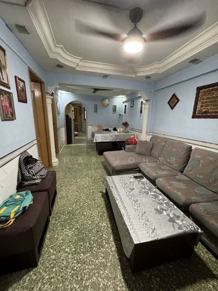 209 Boon Lay Place, 209 Boon Lay Place, 2 Bedrooms, 699 sqft, HDB Flat For Sale, by Azhar Johar, 500134120 - Living Room - PropertyGuru.com.sg
