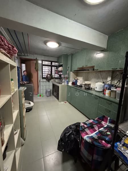 209 Boon Lay Place, 209 Boon Lay Place, 2 Bedrooms, 699 sqft, HDB Flat For Sale, by Azhar Johar, 500134120 - Kitchen - PropertyGuru.com.sg