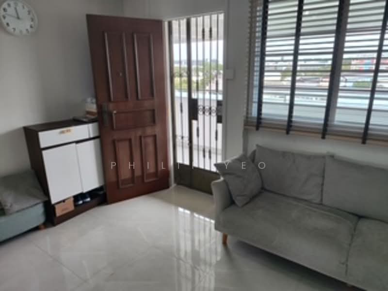 770 Yishun Avenue 3, 770 Yishun Avenue 3, 3 Bedrooms, 1,001 sqft, HDB Flat For Rent, by Philip Yeo, 500134128 - Living Room - PropertyGuru.com.sg