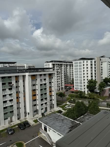 165 Tampines Street 12, 165 Tampines Street 12, Pasir Ris / Tampines, 3 Bedrooms, 1,432 sqft, HDB Flat For Sale, by Adeline Ong, 500134130 - Exterior - PropertyGuru.com.sg