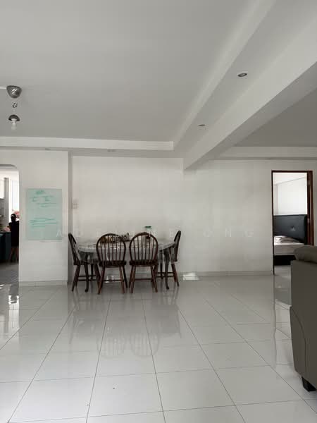 165 Tampines Street 12, 165 Tampines Street 12, Pasir Ris / Tampines, 3 Bedrooms, 1,432 sqft, HDB Flat For Sale, by Adeline Ong, 500134130 - Dining Room - PropertyGuru.com.sg
