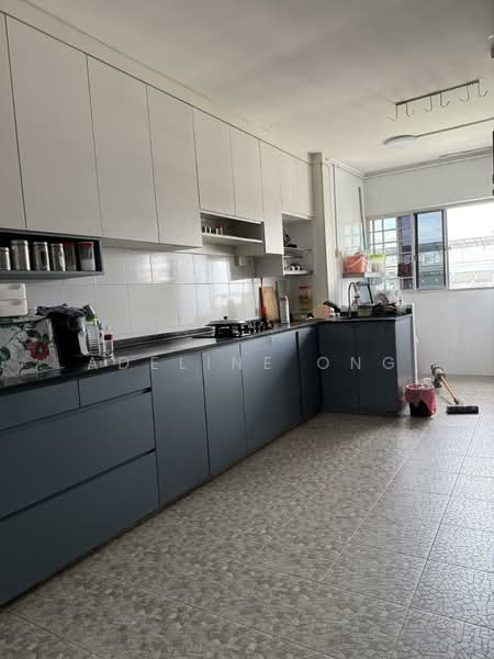 165 Tampines Street 12, 165 Tampines Street 12, Pasir Ris / Tampines, 3 Bedrooms, 1,432 sqft, HDB Flat For Sale, by Adeline Ong, 500134130 - Kitchen - PropertyGuru.com.sg
