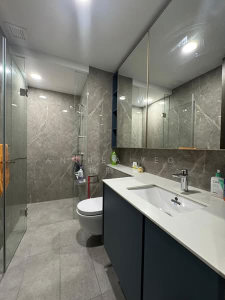 Clavon, 6 Clementi Avenue 1, 2 Bedrooms, 764 sqft, Condominium For Sale, by Anthea Yeo 杨丽娇, 500134135 - Bathroom - PropertyGuru.com.sg